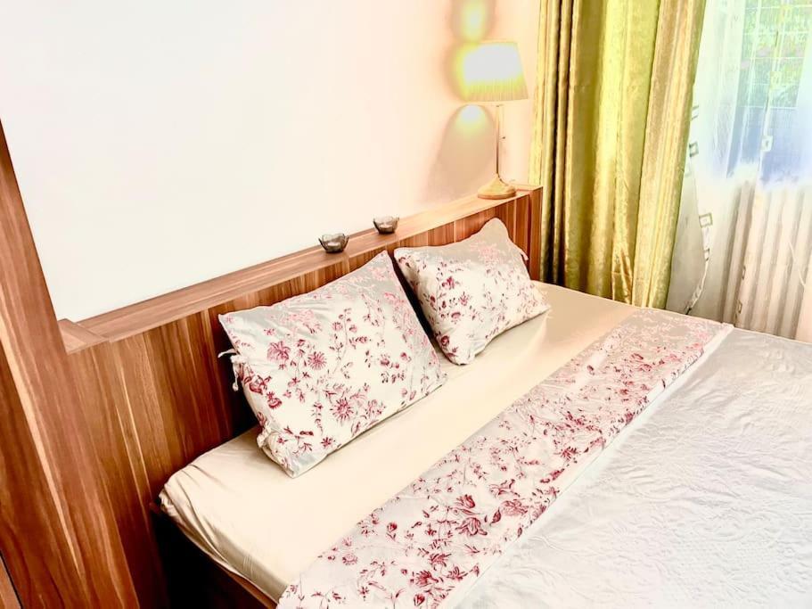 Carpe Diem, Cismigiu Gardens Bucureşti Eksteriør bilde